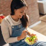 Nutrición y Fertilidad: ¿Qué Alimentos Favorecen un Equilibrio Hormonal?